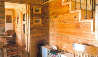 41 MARSH CREEK Rd, Cora, WY 82925