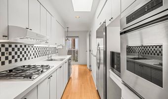 1019 Young Pl, Ann Arbor, MI 48105