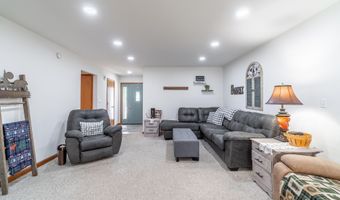 306 Riverview Dr, Albion, IN 46701