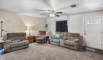 1004 Thomas St, Carlsbad, NM 88220