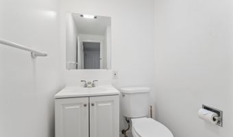 608 Berkeley Ave, Beachwood, NJ 08722