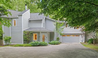 6829 LITTLE RIVER Tpke, Annandale, VA 22003