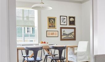 44 State St 2, Bristol, RI 02809