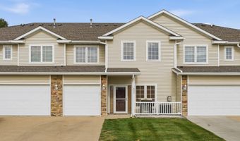 822 Red Hawk Way SE, Altoona, IA 50009