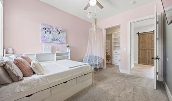 5865 Egan Crest Dr, Las Vegas, NV 89149
