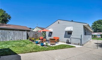 584 Stanley Rd, Akron, OH 44312