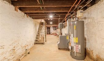820 N 5TH St, Allentown, PA 18102