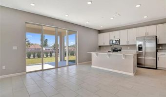 560 SUMMIT RIVER Dr, Apopka, FL 32712