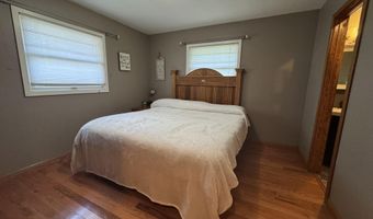 1711 S Lloyd St, Aberdeen, SD 57401