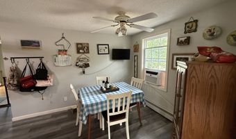 7 School St, Burlington, CT 06013