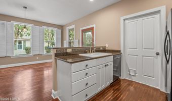 2677 Broad St, Beaufort, SC 29902