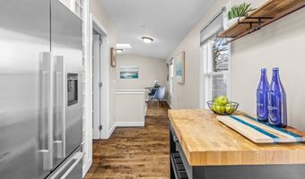 47 R Jamaica 3, Boston, MA 02130