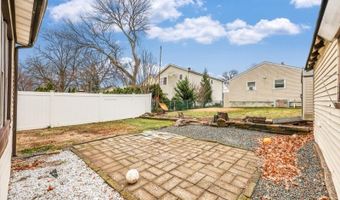 86 W Main St, Bergenfield, NJ 07621