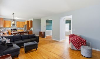 801 Cranberry Rd, Beachwood, NJ 08722