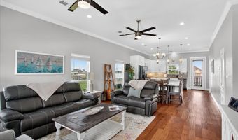 4032 Bank St, Bay St. Louis, MS 39520