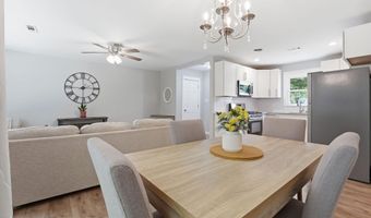 906 Cedar Ct, Aberdeen, NC 28315