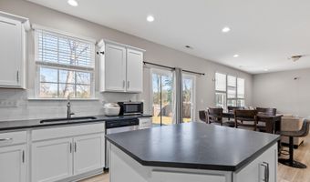 93 Spring Crest Dr, Angier, NC 27501