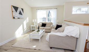 50 Rosemont Ave, Johnston, RI 02919