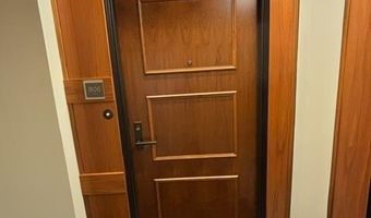 7171 WOODMONT Ave 806, Bethesda, MD 20814