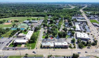 329-31 N Addison Rd, Addison, IL 60101