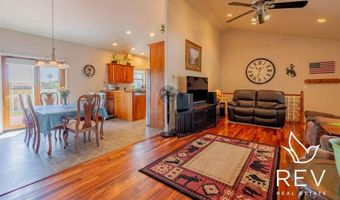 814 35th St, Cody, WY 82414