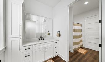 1380 Cronic Town Rd, Auburn, GA 30011