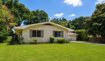 2421 Regency Dr, Biloxi, MS 39532