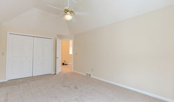 390 Blair Cir, Aurora, OH 44202