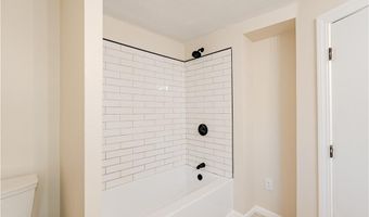 37 Phillip St, Coventry, RI 02816