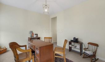 20 Thoreau Dr, Ashville, OH 43103