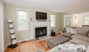 4 Jennifer Ln, Amherst, NH 03031