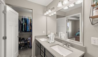 2718 NW 23rd St, Ankeny, IA 50023