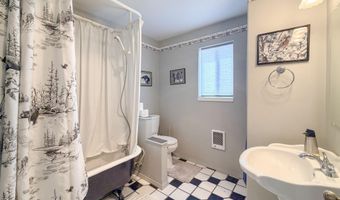 2015 THONI Rd, Addy, WA 99101