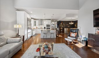 81 Fieldstone Ln 81, Beacon Falls, CT 06403