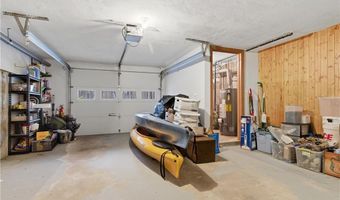 7 Wake Robin Rd 1604, Lincoln, RI 02865