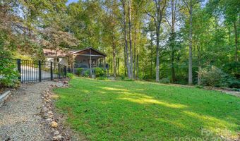 23 Shelby Dr, Asheville, NC 28803