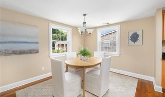 40 Prospect Ave C3, Narragansett, RI 02882