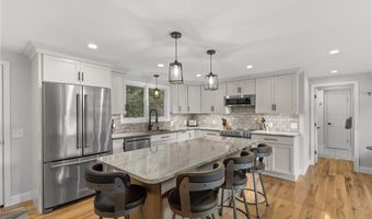 14 Pine Tree Rd, Coventry, RI 02816