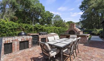 16 Four Winds Ave, Beaufort, SC 29907