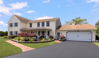 27 Ocean View Dr, Middletown, RI 02842