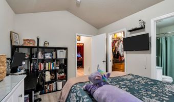 17385 SW CARSON Ct, Beaverton, OR 97078