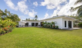 114 Kaelepulu Dr, Kailua, HI 96734