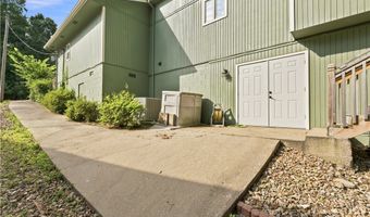 72 Elizabeth Dr, Bella Vista, AR 72715