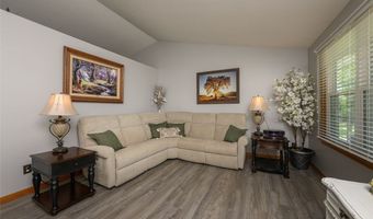 312 Apple Ridge Dr, Apple Creek, OH 44606