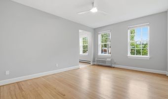 715 S WASHINGTON St A-32, Alexandria, VA 22314