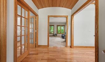 1653 Fairview Dr, Allegan, MI 49010