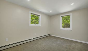 218 Main St, Alton, NH 03809