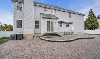 6 Key Largo Ct, Bayville, NJ 08721