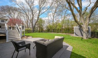 610 W Noyes St, Arlington Heights, IL 60005