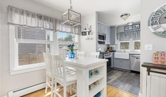 13 Vaughan Ave, Newport, RI 02840